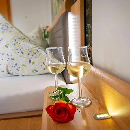 Konukevi Landgasthaus Kaster Valwig