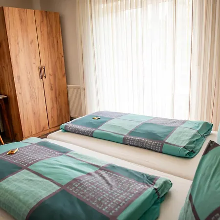 Landgasthaus Kaster 3*